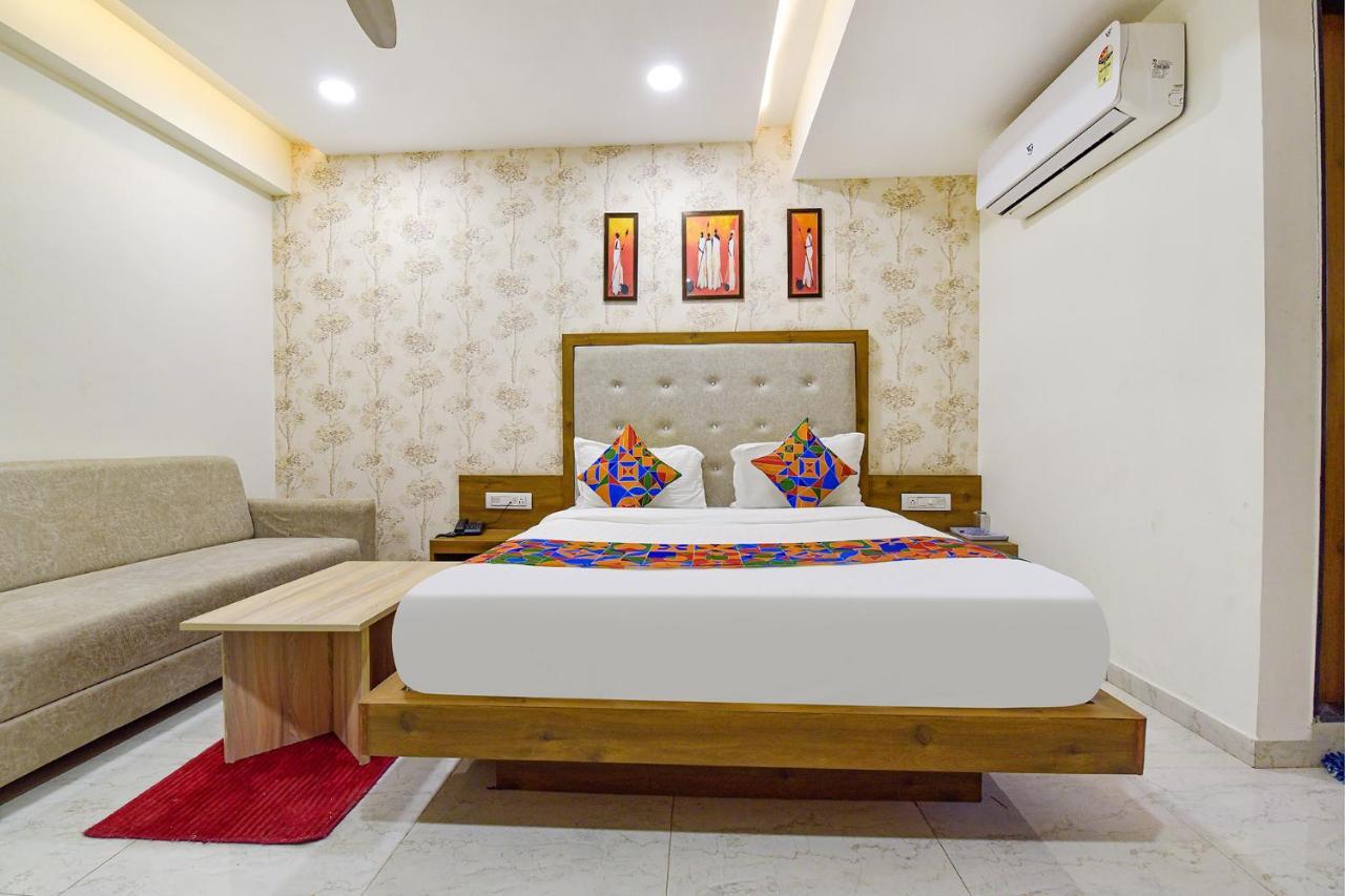 Hotel Legrand.Inn Ahmedabad Exterior photo