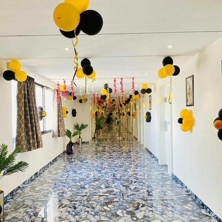 Hotel Legrand.Inn Ahmedabad Exterior photo
